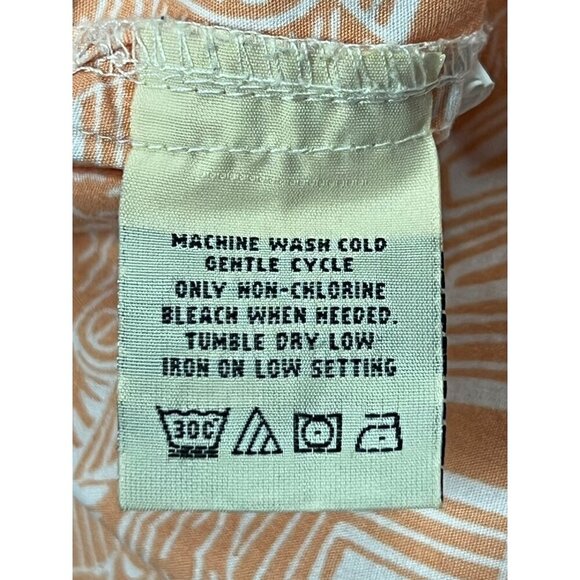 Cooke Street Honolulu Mens Short Sleeve Button Medium M Hawaiian Tribal EUC - Picture 8 of 8